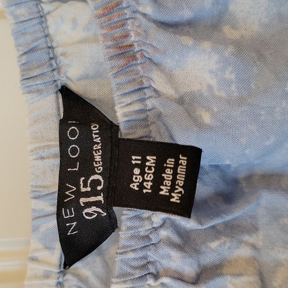 Cute cloudlike pattern crop top - Picture 2 of 3